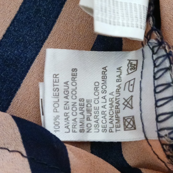 Mostasa Sleeveless Blouse EUC medium - Picture 5 of 5